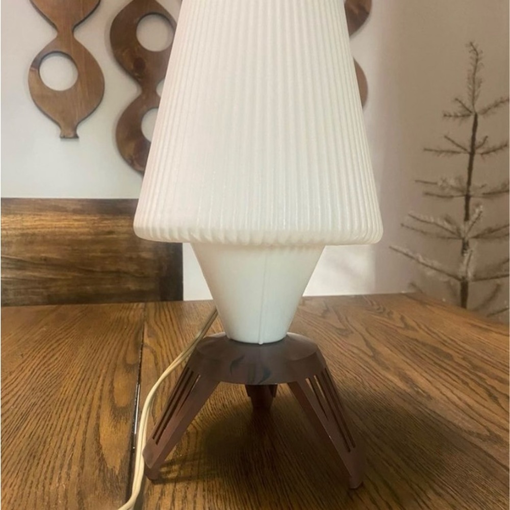 Midcentury vintage 50's Tripod Table Lamp Atomic Mushroom lamp